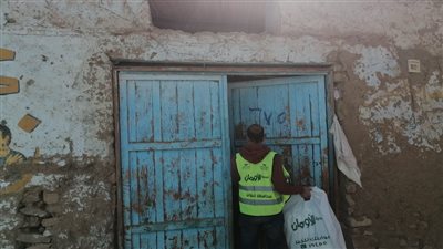  توزيع بطاطين على (70) أسرة ضمن الأسر الاولى بالرعاية بقرى مركز أسوان