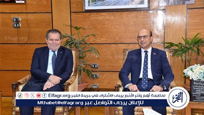 تفاصيل لقاء رئيس جامعة أسيوط مع عميد كلية الدراسات الاقتصادية والعلوم السياسية بجامعة الإسكندرية