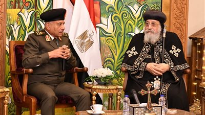 القائد العام للقوات المسلحة وقياداتها يهنىء البابا تواضروس بعيد الميلاد