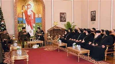 وزير الدفاع والإنتاج الحربى يهنئ البابا تواضروس الثانى بمناسبة عيد الميلاد المجيد