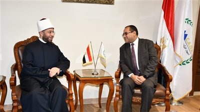 وزير الأوقاف ورئيس التنظيم والإدارة يبحثان موقف مسابقات شغل وظائف 