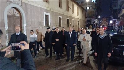 محافظ بورسعيد ونيافة الأنبا تادرس يفتتحان 