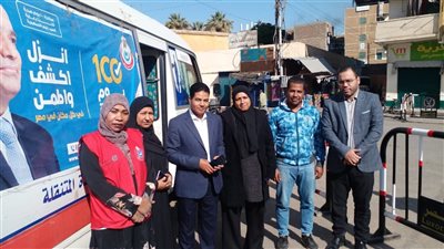 بالصور.. وكيل صحة الأقصر يتابع أعمال العيادات المتنقلة أمام الكنائس