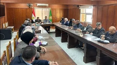 وكيل التعليم بالدقهلية يجتمع بمديري إدارات المدارس الرسمية للغات والتعليم الخاص والابتدائي والإعدادي والثانوي