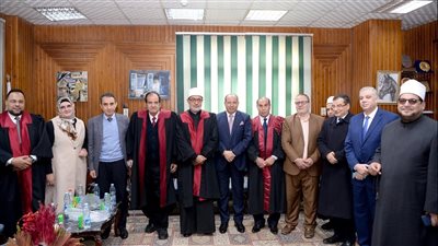 رئيس جامعة المنصورة يستقبل مفتي الديار المصرية لمناقشة رسالة دكتوراه بكلية الآداب