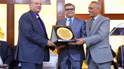 رئيس الطائفة الإنجيلية يشهد تنصيب القس رفعت فكري راعيًا للكنيسة الإنجيلية بروض الفرج