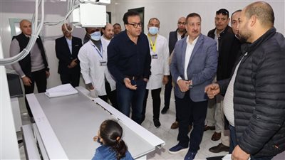نائب رئيس الوزراء وزير الصحة يتفقد مستشفى جراحات اليوم الواحد بمركز أشمون ويوجه برفع الطاقة الاستيعابية لقسم الرعاية المركزة