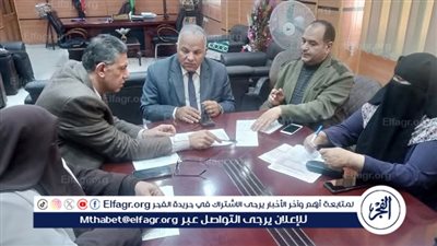 إحالة 4 ملاحظين بالفيوم للتحقيق واستبعاد رئيس لجنة بسبب مخالفات في الامتحانات