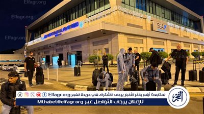 مطبات جوية عنيفة وتأثر الكابينة وإغماءات.. كل ما تريد معرفته عن هبوط طائرة بيراميدز بعد ساعتين فقط (ملف) 