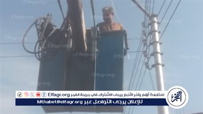 رئيس مركز أسيوط يتابع أعمال صيانة كشافات الإنارة بقرية البورة