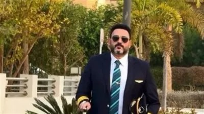 بملابس طيار.. أكرم حسني في اللقطات الأولى من مسلسل 'الكابتن' رمضان 2025