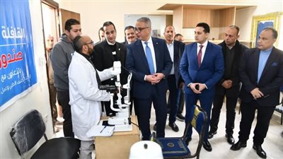 محافظ الفيوم يتفقد قافلة طبية شاملة بقرية النزلة بالتعاون مع صندوق تحيا مصر