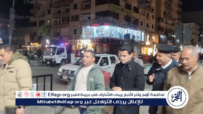 نائب محافظ مطروح يشن حملات مكبرة علي المحال التجارية المخالفة ورفع الإشغالات بشارع الاسكندرية