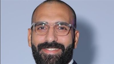 وزير الاتصالات يُعين مساعدًا جديدًا لشئون التحول الرقمي