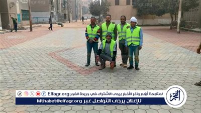 تركيب بلاط الإنترلوك بالحارات والشوارع الضيقة بمدينة ديروط