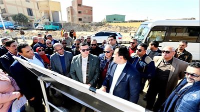 وزير الإسكان يتفقد مشروع الإسكان الأخضر بحدائق العاشر ومشروع مرافق جنوب غرب المدينة