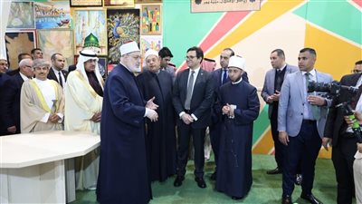 وكيل الأزهر يستقبل شخصيات رفيعة بجناح الأزهر في معرض الكتاب