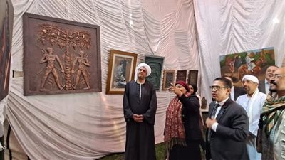 جامعة الأقصر تشارك في فعاليات منتدى دندرة الثقافي التاسع بإقامة معرض للفنون التشكيلية