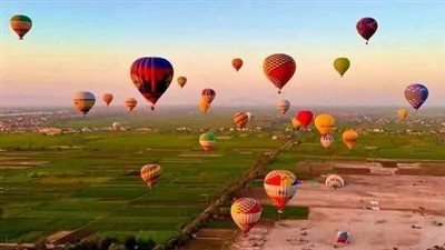 صور.. سماء الأقصر تتزين بــ80 رحلة بالون طائر تحمل 2000 سائح من مختلف الجنسيات