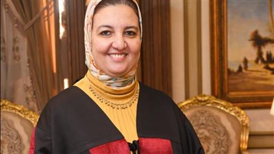 قرارًا جمهوريًا بتعيين الدكتورة أماني أسامة كامل نائبًا لرئيس جامعة عين شمس لشئون الدراسات العليا والبحوث 