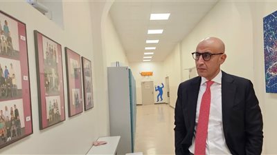 وزير التعليم يزور مدرسة 