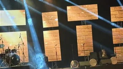 بالصور.. استعدادات مسرح البالون لحفل الميجا ستار حكيم 