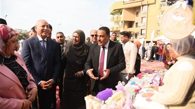محافظ القليوبية يفتتح معرض 