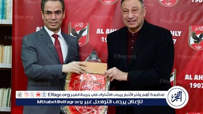 الخطيب يستعرض رؤية الأهلي الإعلامية خلال اجتماع مجلس الإدارة