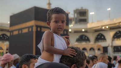 عاجل- السعودية: قرار بمنع اصطحاب الأطفال في حج 2025.. (تفاصيل)