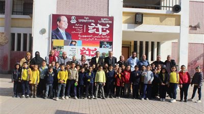 عطية: الانضباط الإداري والتربوي ركيزة أساسية لجودة التعليم في مدارس الجيزة