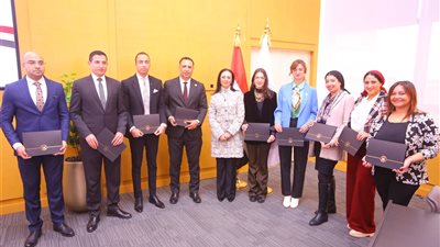 وزيرة التضامن الاجتماعي تكرم فريق الوزارة المشارك في مناقشات تقرير حقوق الإنسان بجنيف