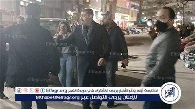 ياسر جلال ودنيا عبد العزيز يؤديان واجب العزاء فى شقيق شهيرة 