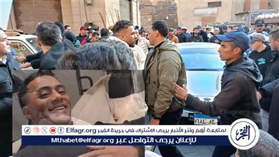 شاهد.. أزدحام شديد في شارع المعز بالقاهره بسبب محمد رمضان (صور) 