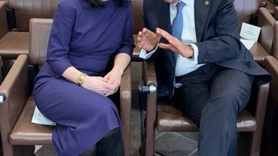 وزير الخارجية والهجرة يلتقي وزيرة خارجية ألمانيا لبحث تثبيت وقف إطلاق النار 