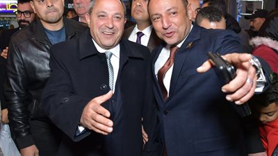 الفرخة بـ 45 جنيه والطماطم بـ 1 جنيه.. محافظ بورسعيد يفتتح معرض 