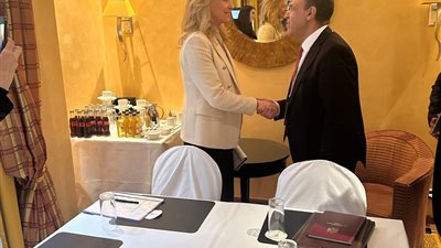 وزير الخارجية والهجرة يلتقى وزيرة خارجية ايسلندا لبحث التعاون في الاستزراع السمكي