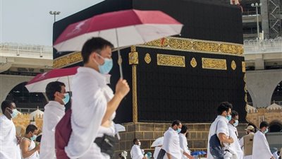 حكم إحرام من دخل مكة دون نية العمرة ثم أراد أداءها