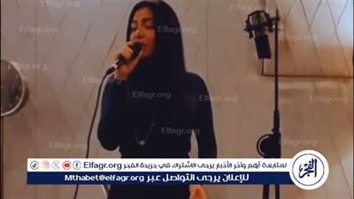 ميرهان حسين تتألق في عيد الحب وتغني 