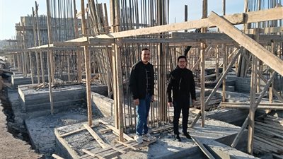 رئيس جامعة بنها يتفقد أعمال إنشاء حمام سباحة نصف أولمبي بكلية التربية الرياضية