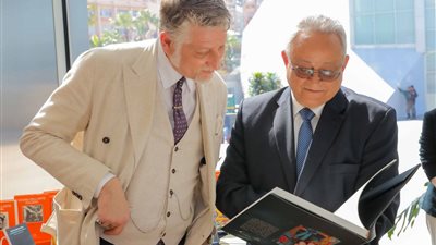 وزير الثقافة الإيطالي ومدير مكتبة الإسكندرية يفتتحان معرض 