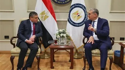 بيكر هيوز تدرس الاستثمار في مشروعات الطاقة المتجددة في مصر 