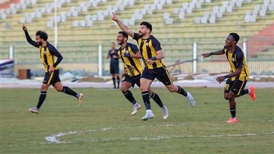 أصحاب اللون الأصفر يعودون بين الكبار.. رسميا المقاولون العرب ووادي دجلة في الدوري الممتاز