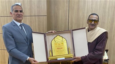  نقابة الفلاحين تكرم مدير أمن الأقصر.. وحملات مستمرة للحفاظ على الأسمدة المدعمة للمزارعين