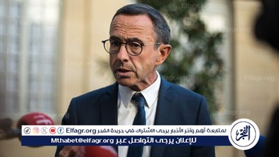 وزير الداخلية الفرنسي يدعو لاتباع الصرامة بالتعامل مع الجزائر