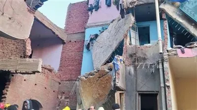 محافظ الجيزة يتابع إجراءات التعامل مع حادث انهيار عقار بشارع الحمول بمدينة كرداسة