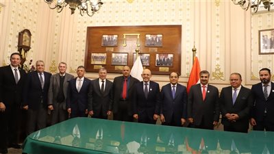 رئيس محكمة النقض يستقبل رئيس محكمة التمييز بمملكة البحرين والنائب العام البحرينى بدار القضاء العالى