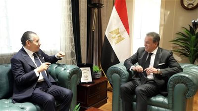 وزير الصحة يبحث مع رئيس 