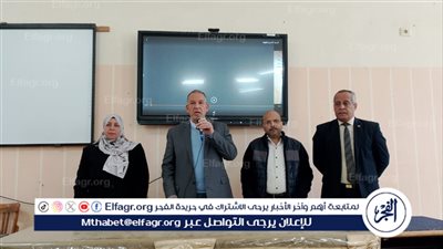 وكيل تعليم أسيوط يتابع فاعليات البرنامج القومي لتنمية مهارات القراءة والكتابة 