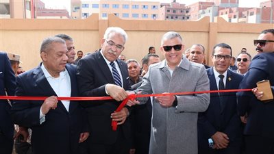 محافظ الإسماعيلية يفتتح توسعات مدرسة القنطرة غرب الثانوية الصناعية بنات
