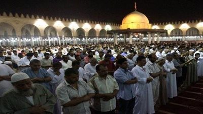 صلاة التراويح.. وقتها وعدد ركعاتها، وهل يجوز أداؤها في المنزل؟ 